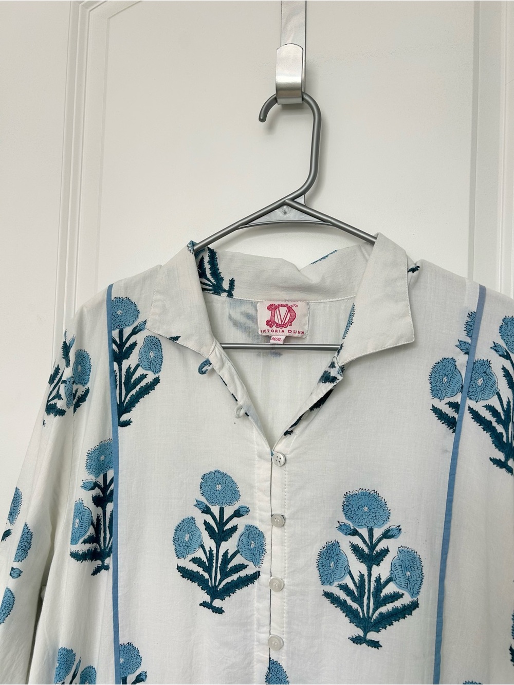 Victoria Dunn | women’s XL Blue and White Floral tiered Maxi Dress 100% cotton - Picture 4 of 11